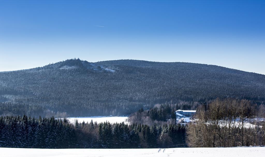 Orea Resort Devet Skal Vysocina Sněžné Esterno foto